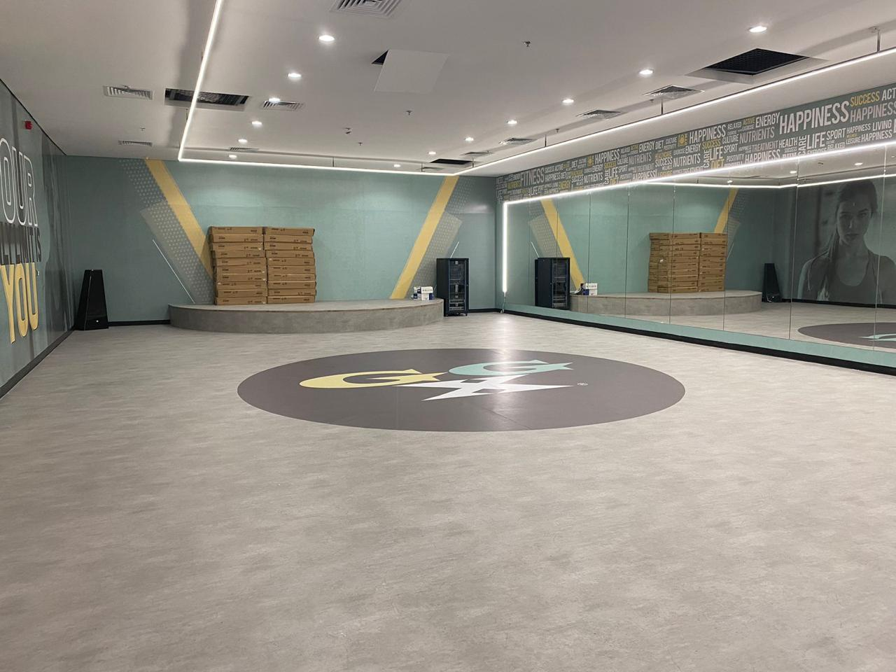 Gold's Gym studio