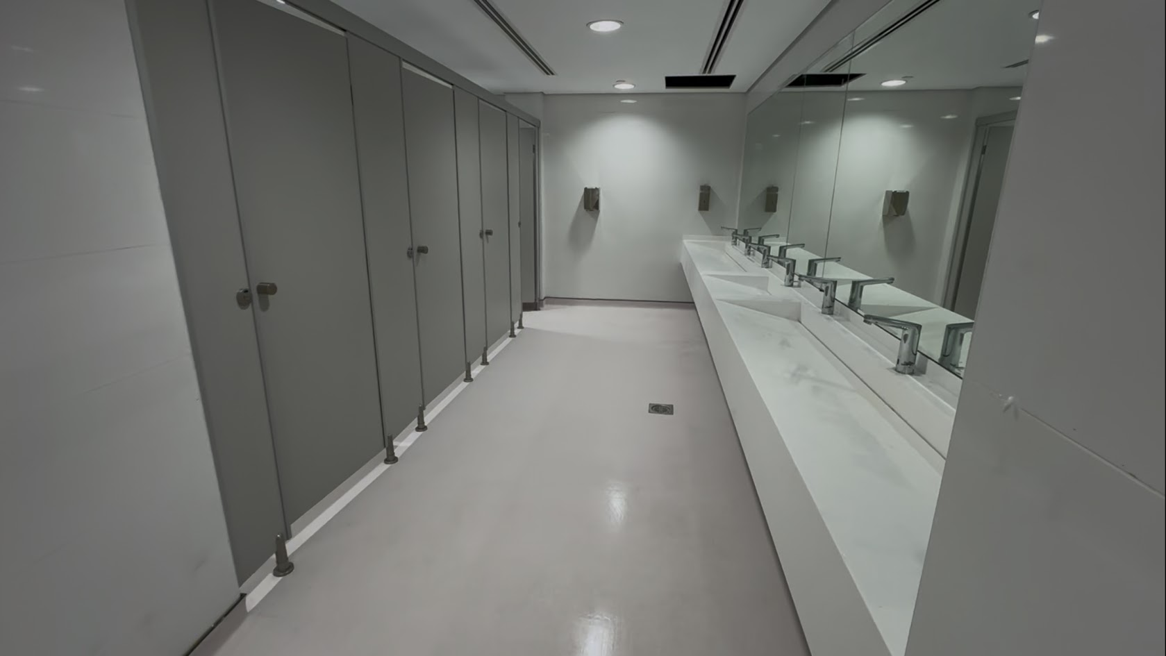 Sherborne School washroom facilities